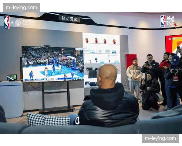 车载智能观赛屏集成方案在本季走红 这种拓宽成功锁定了第三空间受众流