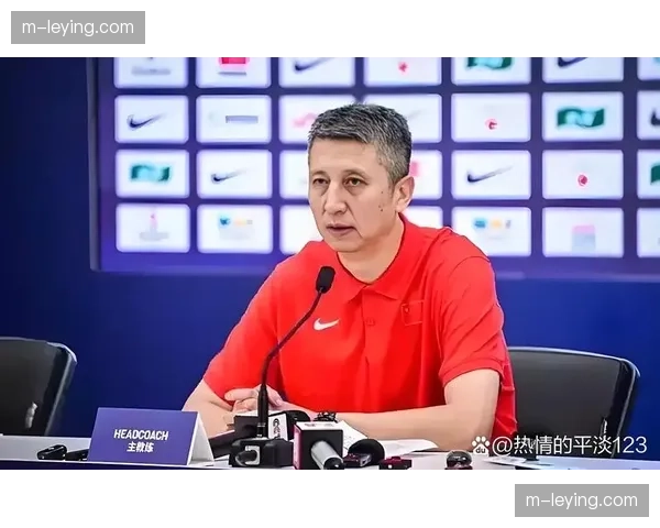 通讯：专访新任中国男篮主帅，谈其考察CBA联赛的重点与标准